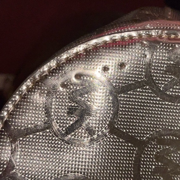 MICHAEL KORS METALLIC GOLD LOGO HANDBAG USED CONDITION - Picture 9 of 15